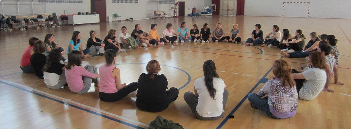 una seduta di "Danza Movimento Terapia"